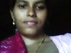 বড় সুন্দরী মহিলা,,  ...